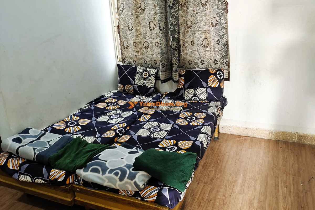 Madhapar (Kutch Bhuj) Shri Lohana Samaj Wadi 2 Bed Room