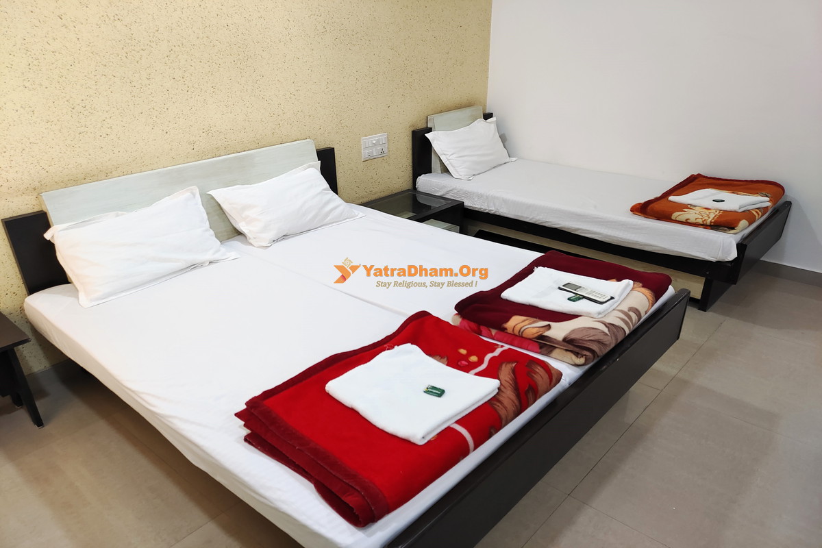 Shree Swaminarayan Vishranti Bhavan Kutch Bhuj 3 Bed Room