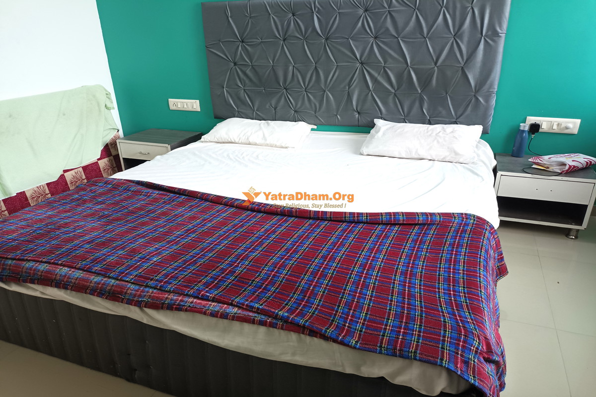 Dwarka Sharda Bhavan (Near Dwarkadhish Temple) 2 Bed Room View