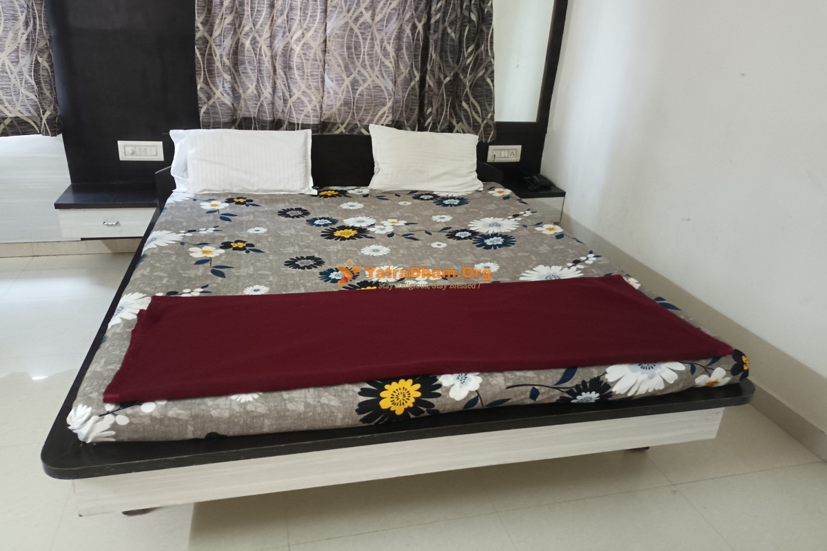 Shri Jaliyan Atithi Gruh Dwarka 2 Bed Room