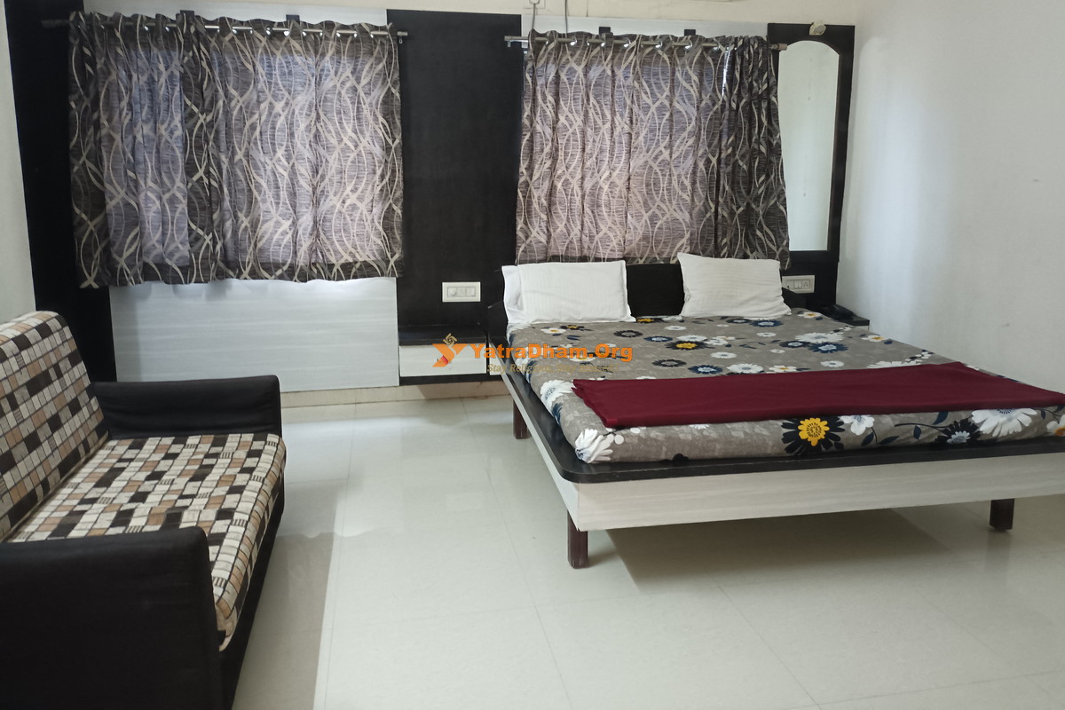 Shri Jaliyan Atithi Gruh Dwarka 2 Bed Room