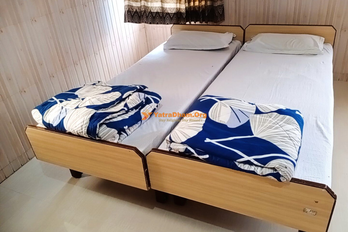 Brahmakshatriya Atithi Bhavan Dwarka 2 Bed Room