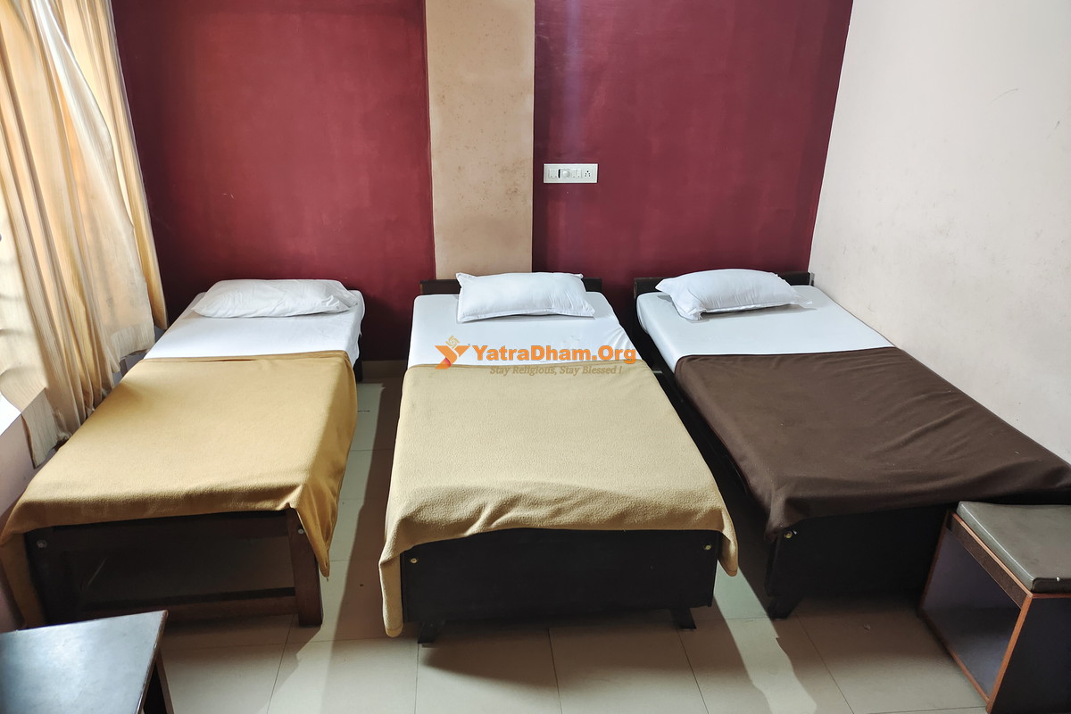 Kanyakumari Lodge Sringeri 3 Bed Room