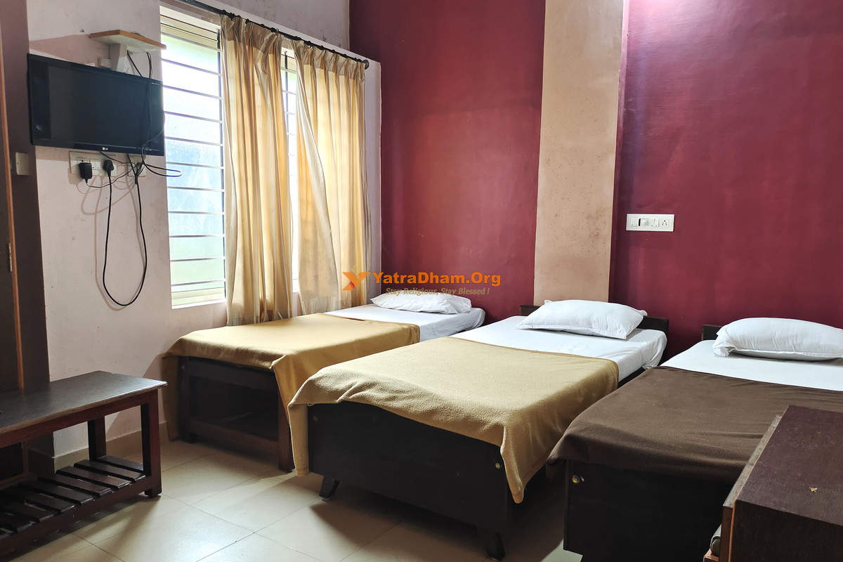 Kanyakumari Lodge Sringeri 3 Bed Room