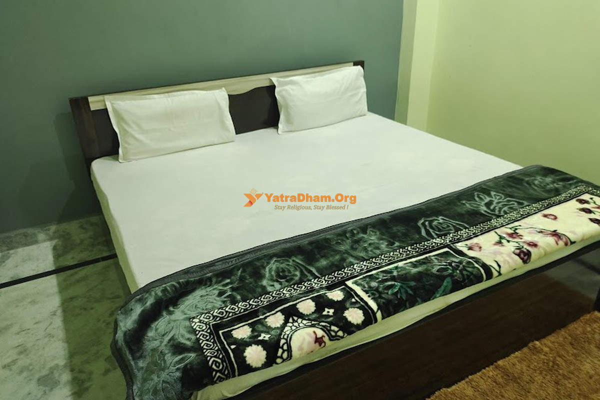 Hotel Kalash Vatika Prayagraj Room