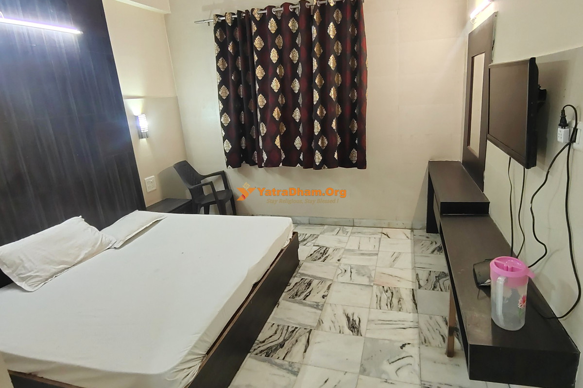 Shree Aggarwal Dharamshala Delhi 2 Bed Room