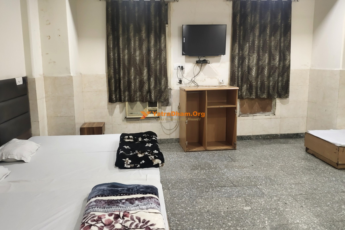 Delhi Shri Khandelwal Dharamshala Karol Bagh Dormitory Hall View