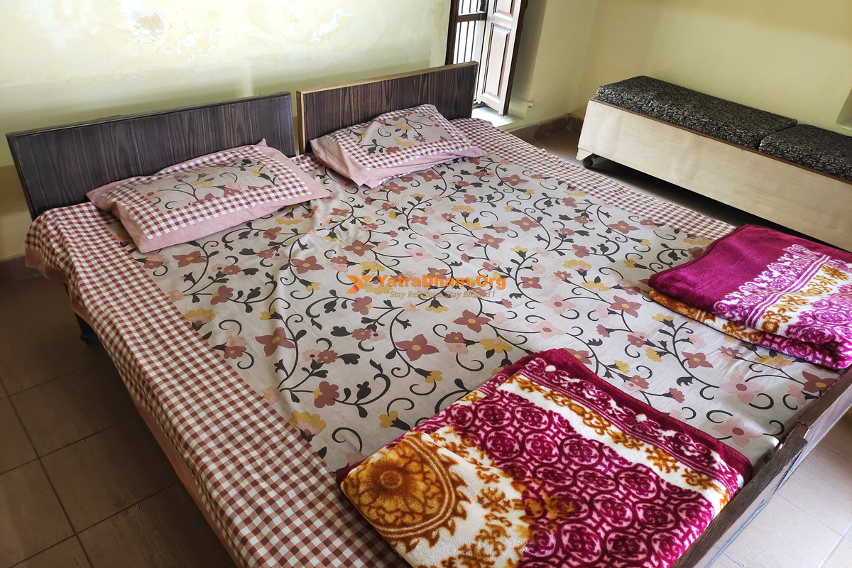 Mahadev Devi Nepali Kshetra Rishikesh 2 Bed Room