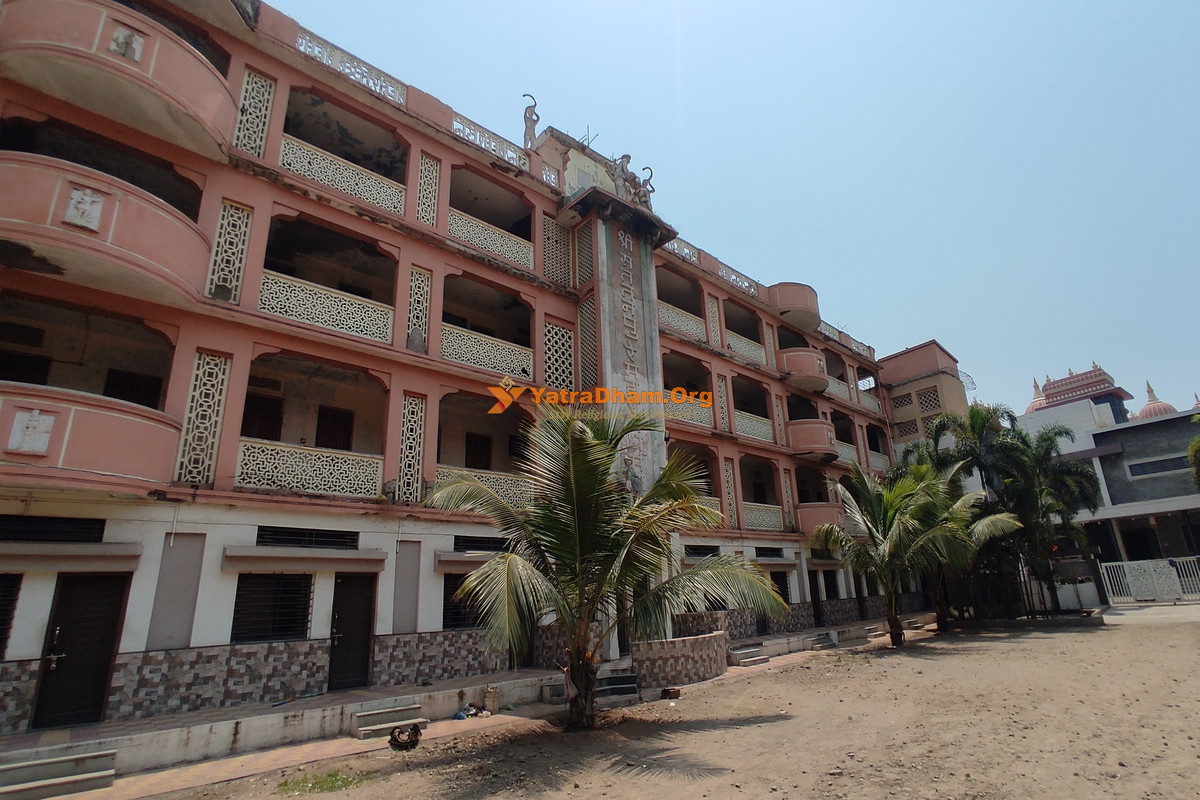 Shri Sant Tanpure Maharaj Charodham Mandap Trust Pandharpur Building