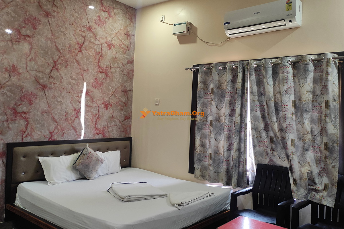 Sai Datta Lodge Ganagapur 2 Bed Room