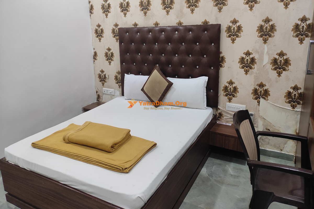 Hotel Grand Ashoka Ganagapur Room