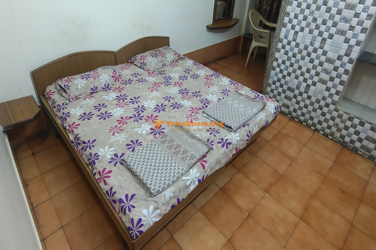 Khadayata Atithi Bhavan Nathdwara 2 Bed Room