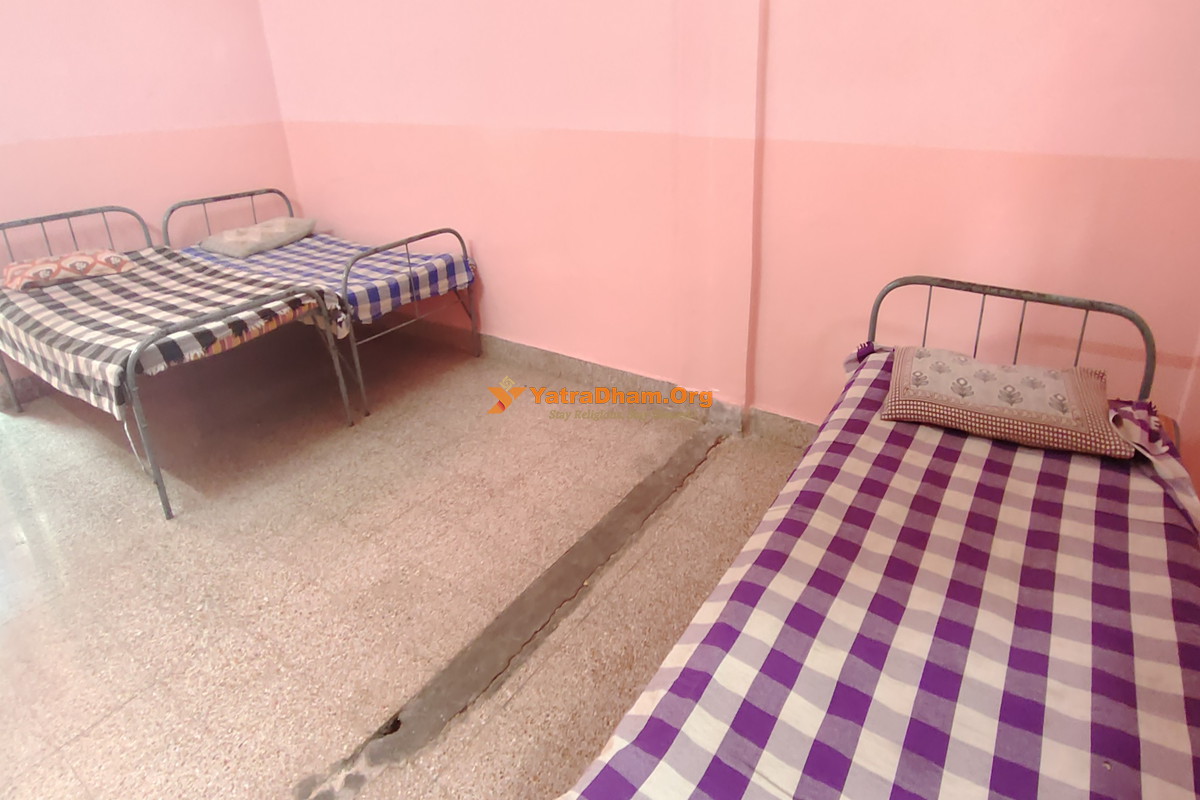 Advani Dharamshala Nashik 3 Bed Room