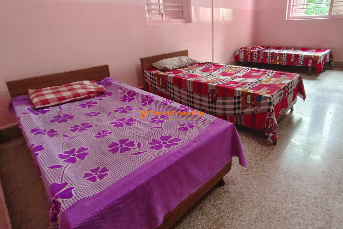 Advani Dharamshala Nashik 3 Bed Room
