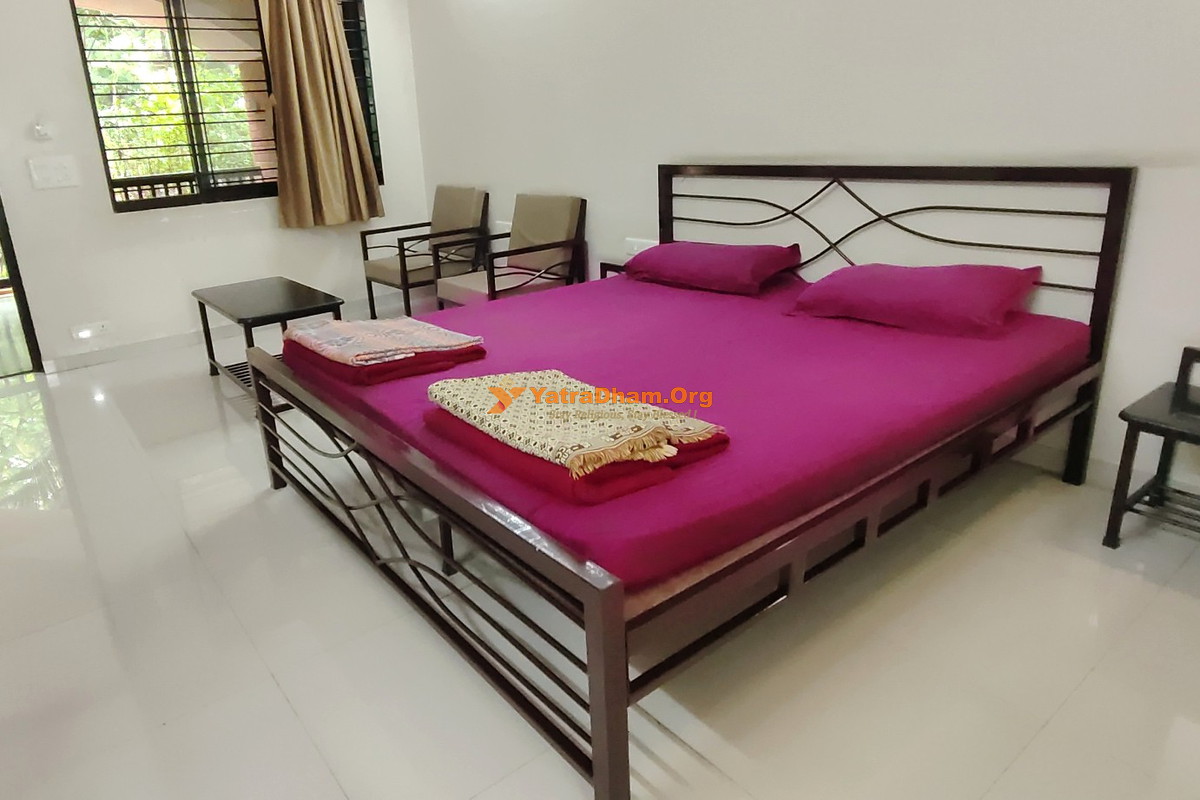Monghibai Bhagwandas Moolchand Trust Nashik 2 Bed Deluxe AC Room
