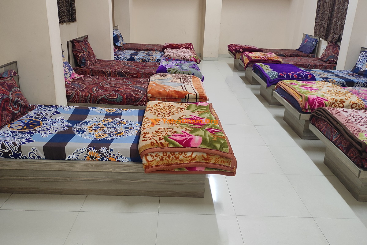 New Indore Sai Bhakta Niwas (old building) Shirdi Dormitory Non AC Hall