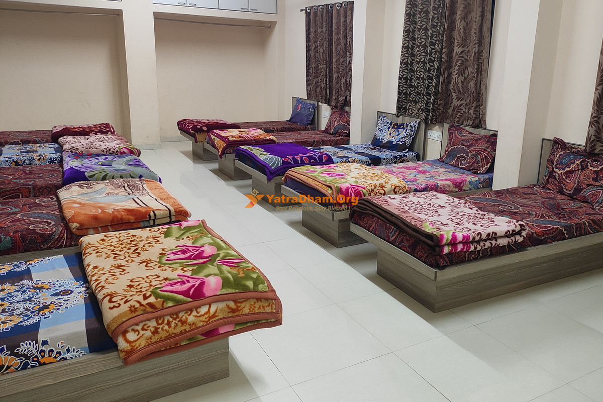 New Indore Sai Bhakta Niwas (old building) Shirdi Dormitory Non AC Hall