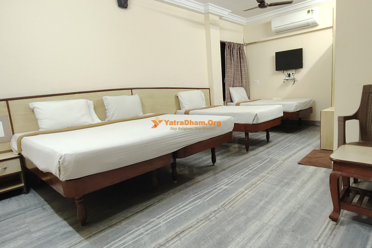 Hotel Annapurna Tirupati 4 Bed Room View