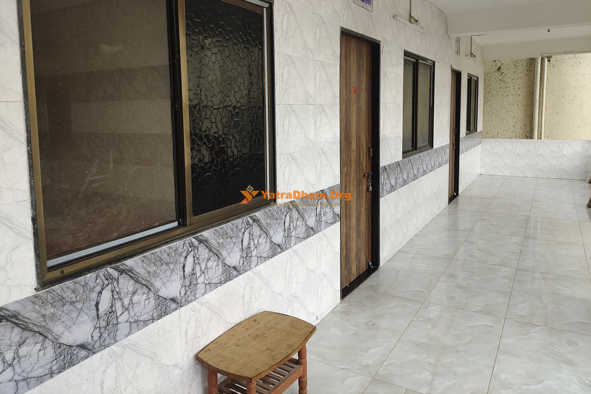 Shri Aboti Brahmin Vadi Dwarka Lobby