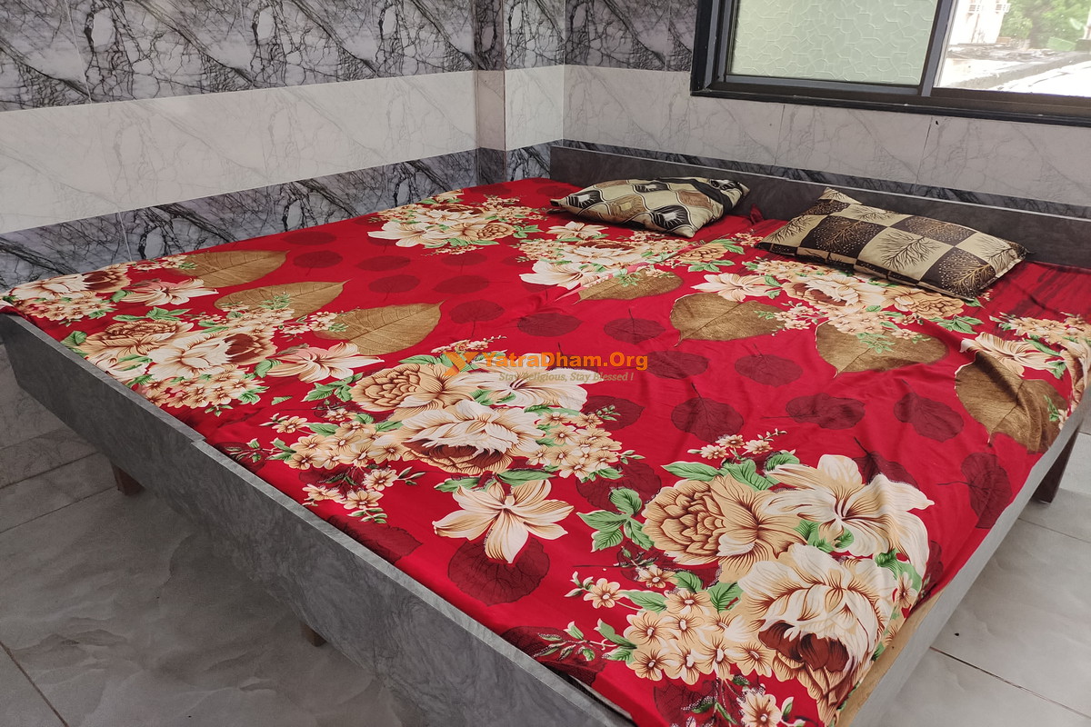 Shri Aboti Brahmin Vadi Dwarka 3 Bed Room