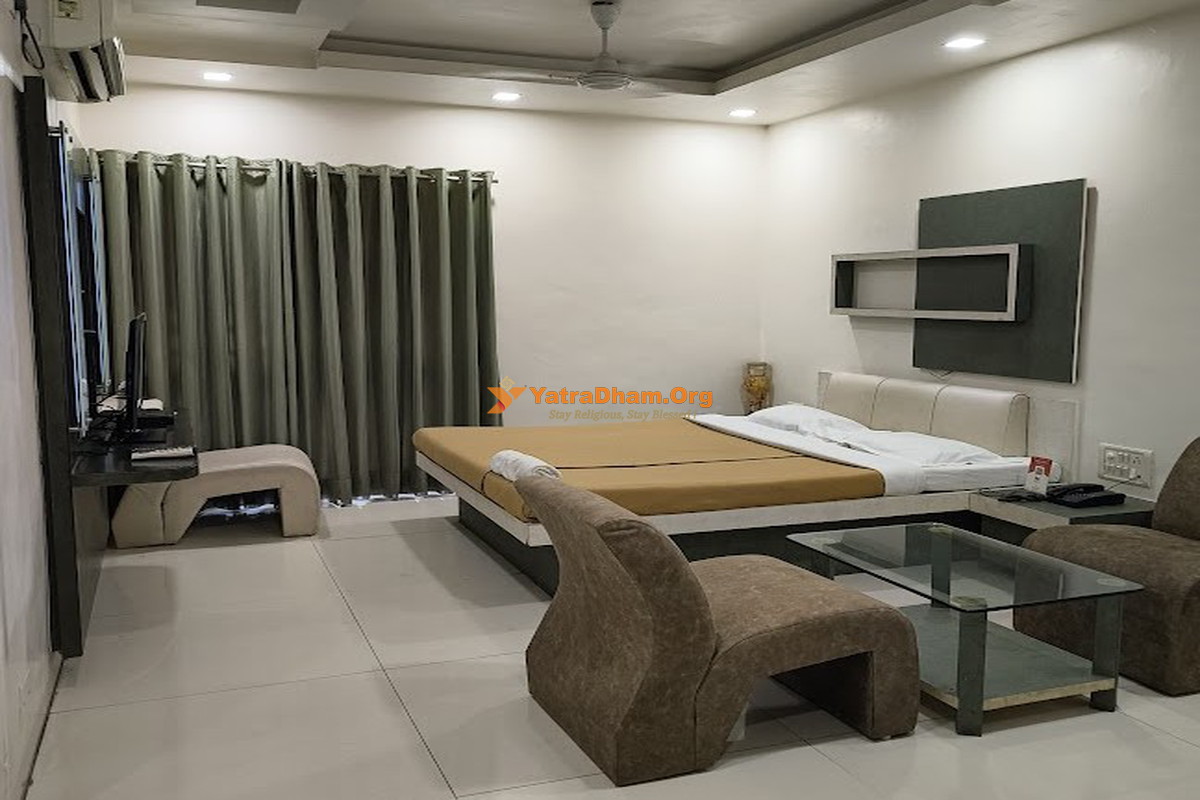 Hotel Kuber Porbandar 2 Bed AC Room
