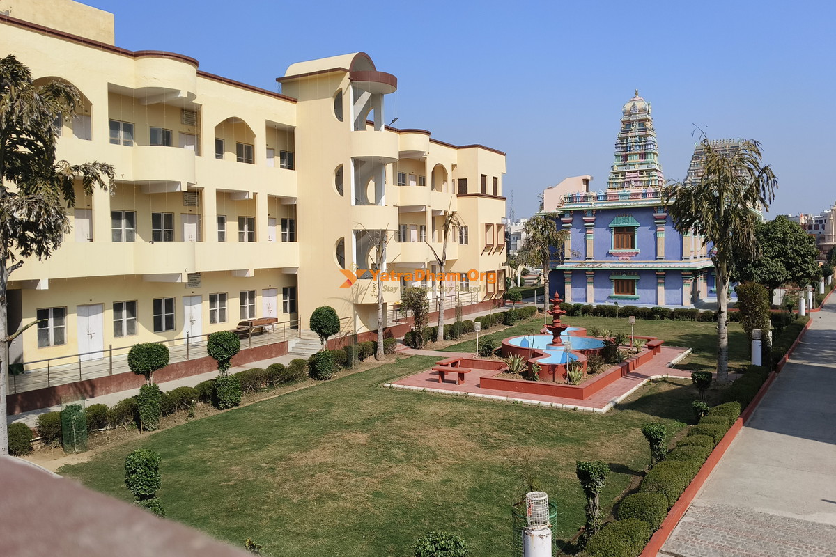Naya Rangji Mandir Vrindavan Interior