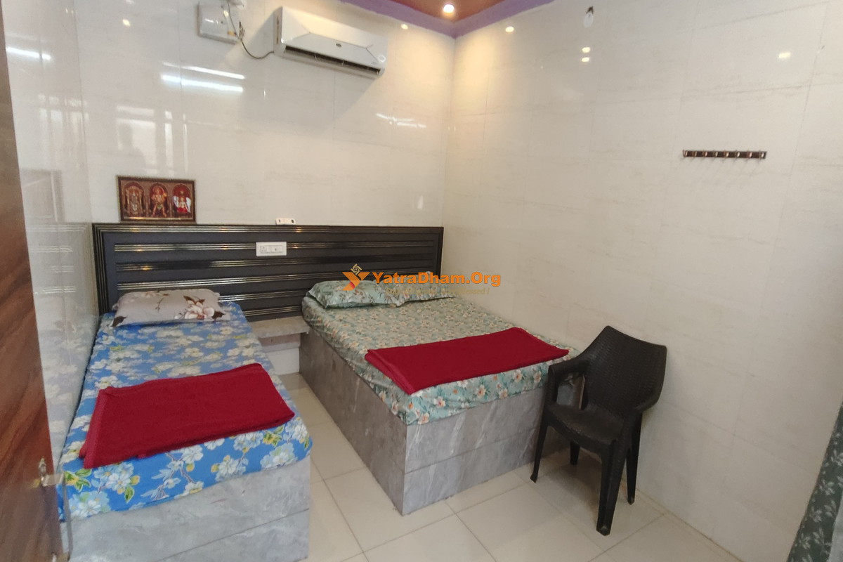 M.N.Lodge Mantralayam 3 Bed Room