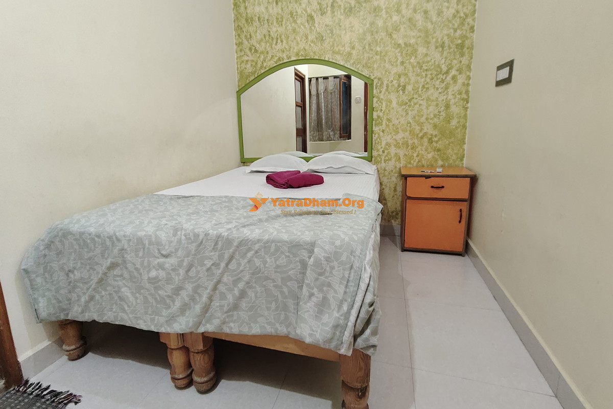 Thilak Homestay Hampi (Near Temple) 2 Bed Room