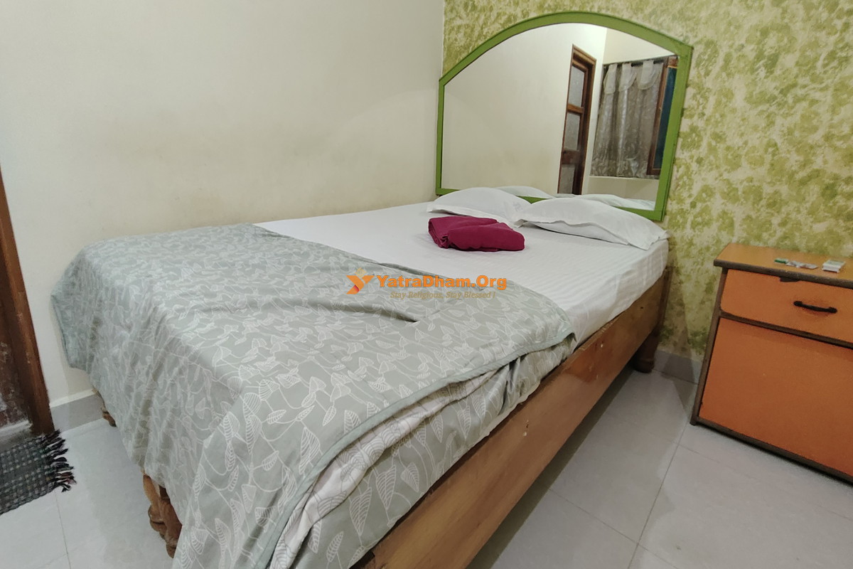 Thilak Homestay Hampi (Near Temple) 2 Bed Room