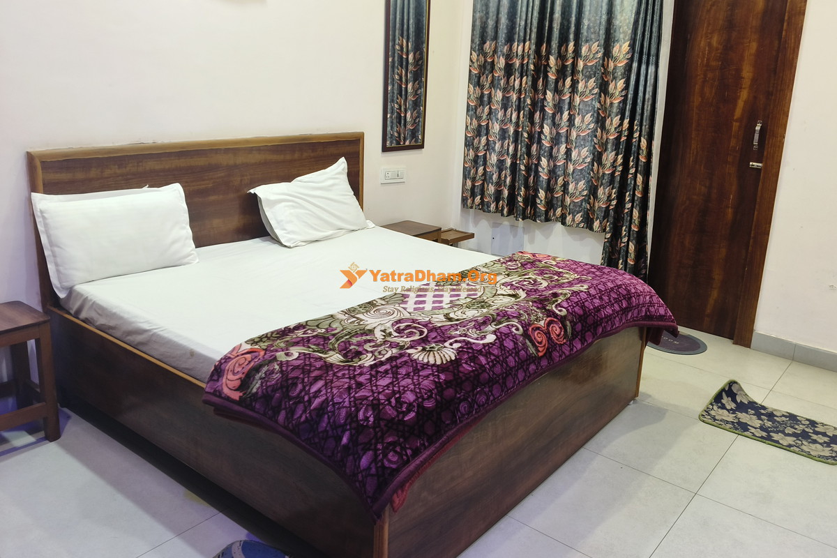 Mahajan Bhawan (ABMSS) Haridwar 2 Bed Room View