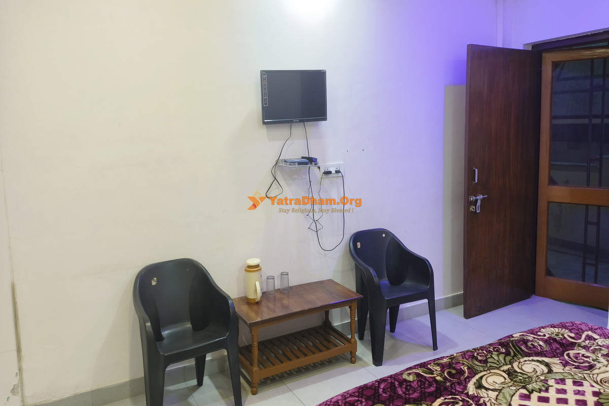 Mahajan Bhawan (ABMSS) Haridwar 2 Bed Room View