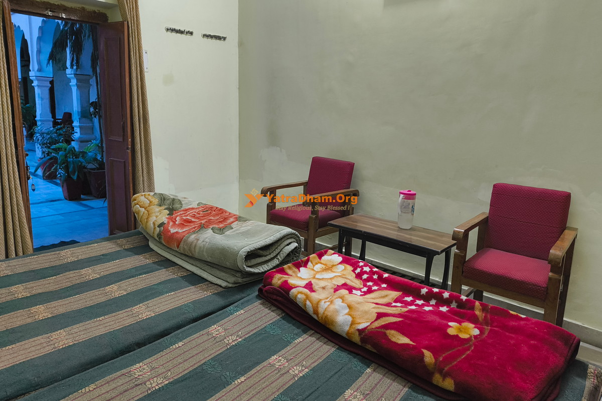 Jalan Bhawan Dharmshala - Haridwar 2 Bed Room View