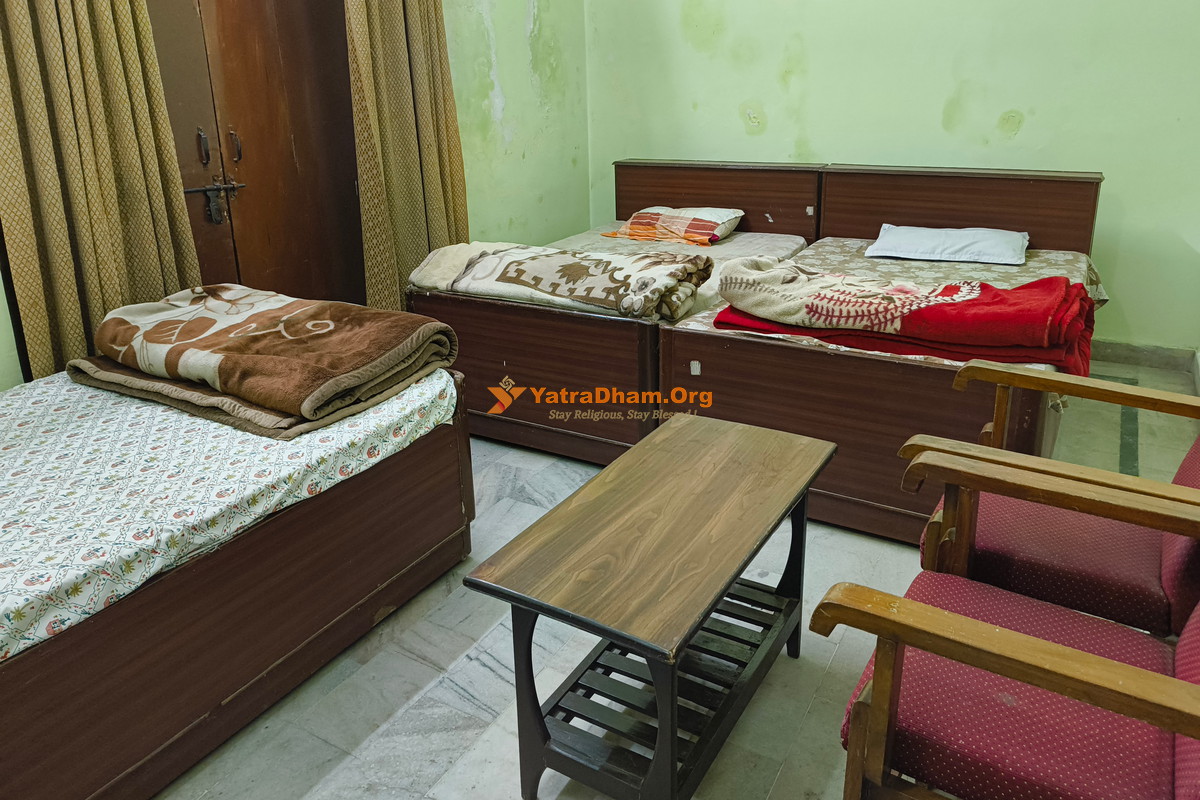 Jalan Bhawan Dharmshala - Haridwar 3 Bed Room View