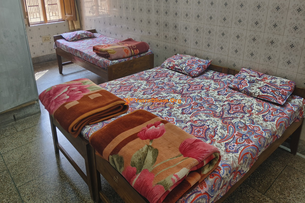 Swami Swatantranand Ashram Rishikesh 3 Bed Room View