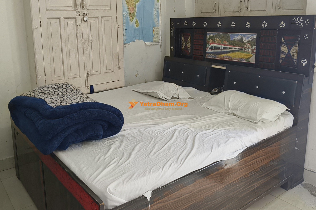 Rajiv Lochan Aashram Rishikesh 2 Bed Room View