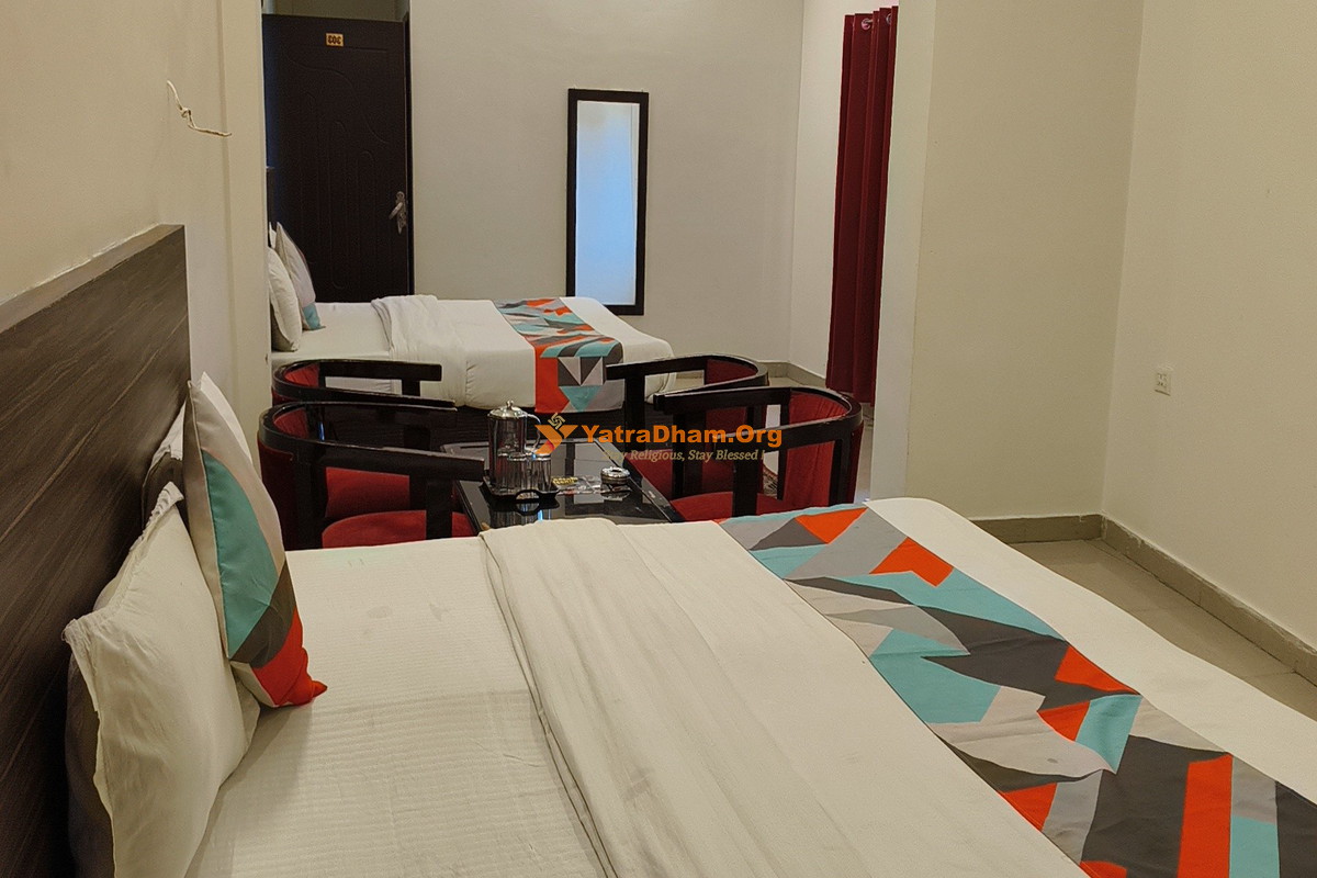 Hotel Om Shivaay Inn Rishikesh 4 Bed Room View