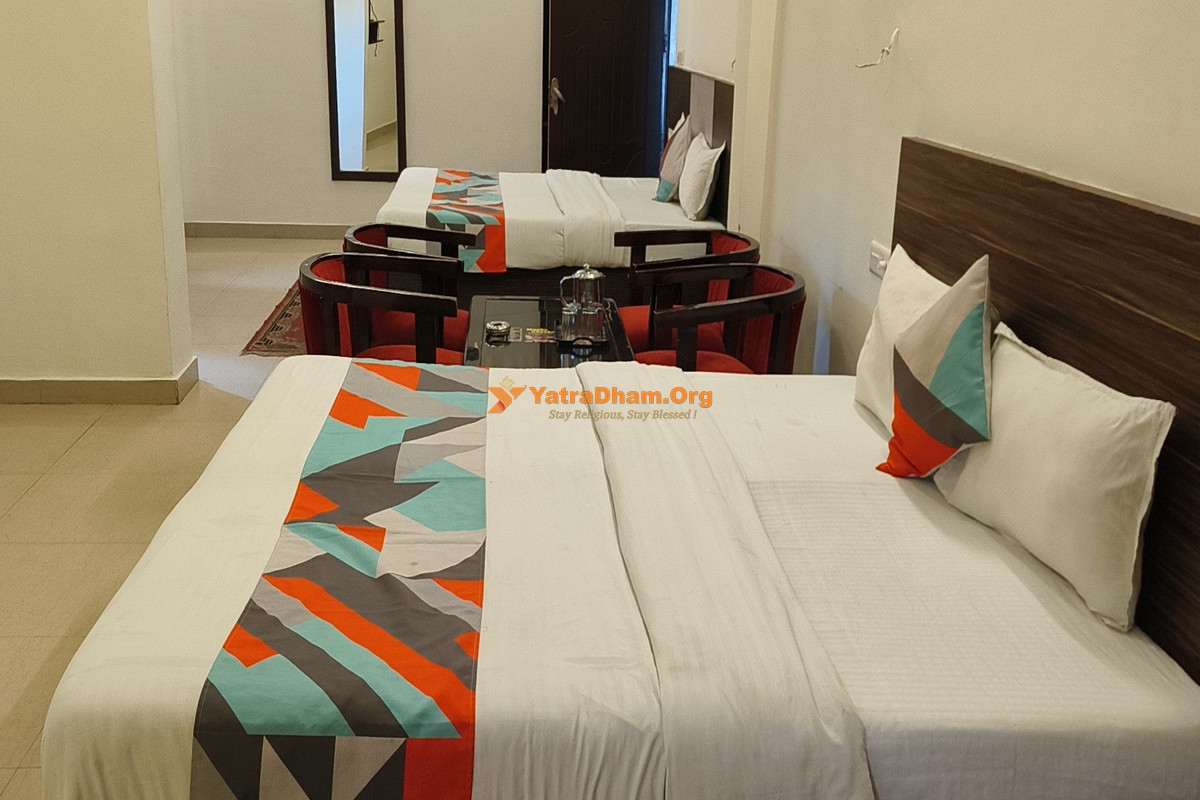 Hotel Om Shivaay Inn Rishikesh 4 Bed Room View