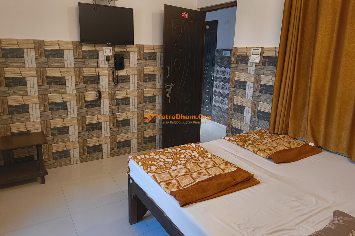 Saraswat Dharamshala (Saraswat Brahmin Kundiya Trust) Haridwar 2 Bed Room