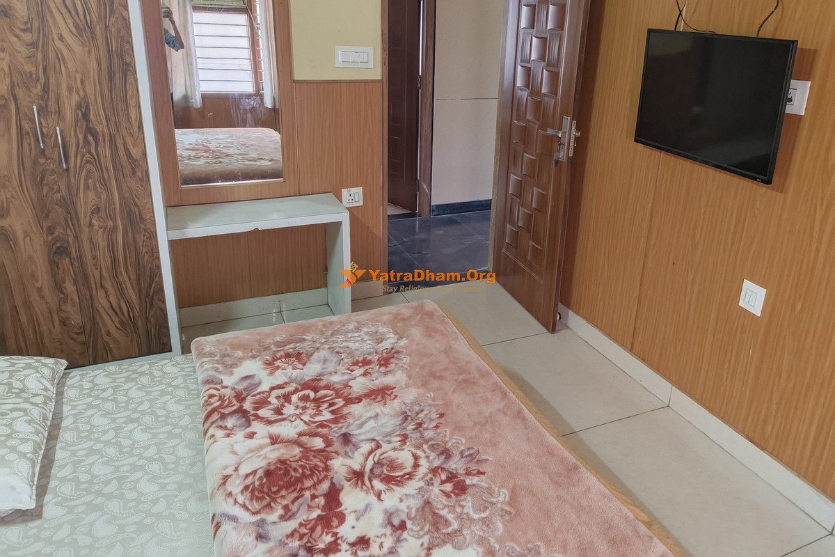Pal Samaj Dharamshala Haridwar 2 Bed Room