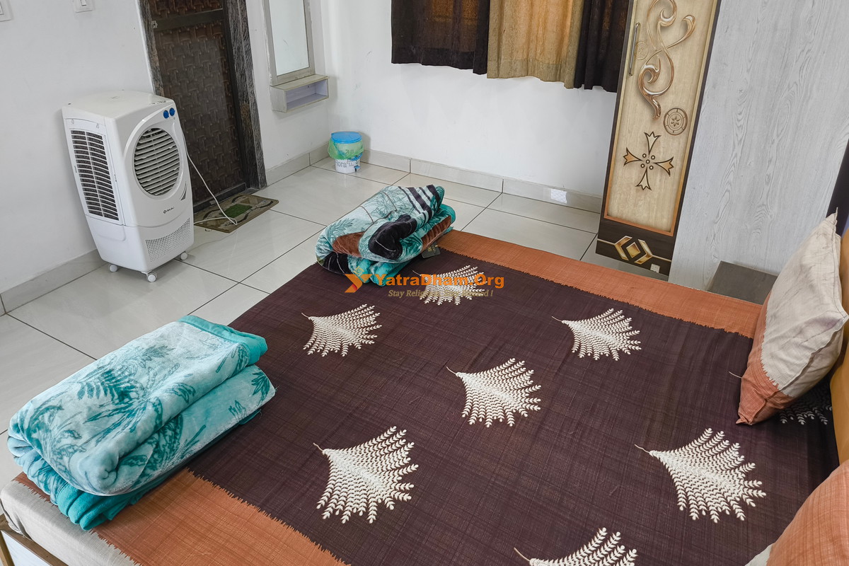 Shri Swami Swatah Prakash Ashram Haridwar 2 Bed AC Room View