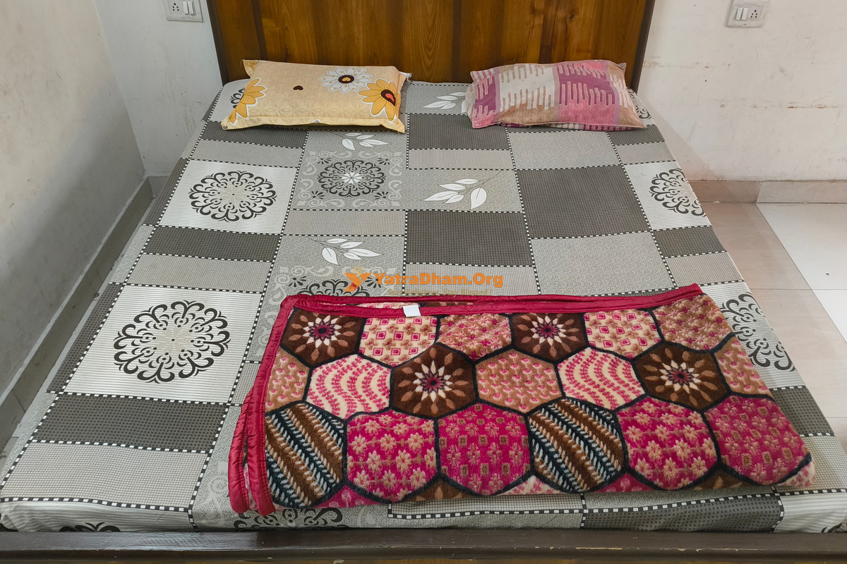 Lala Chandanlal Seva Sadan Haridwar 2 Bed Room View