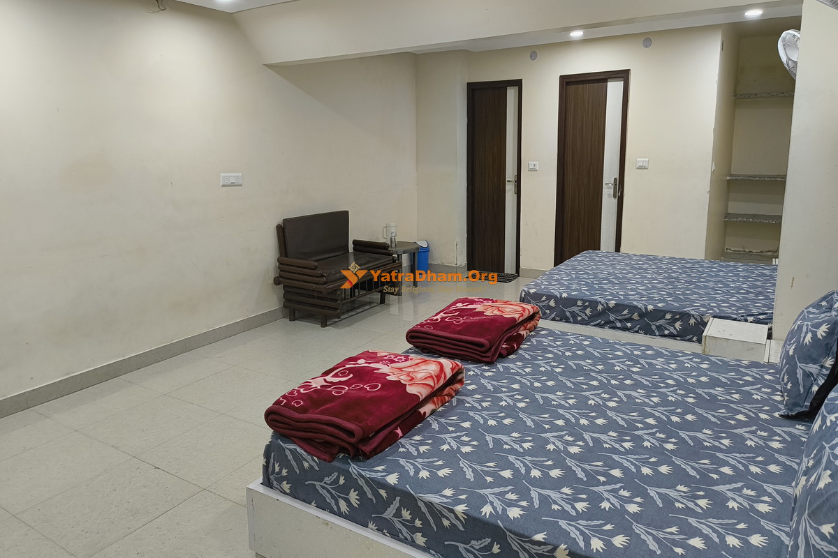 Shri Multan Sewa Samiti Dharmshala Haridwar 4 Bed Room View