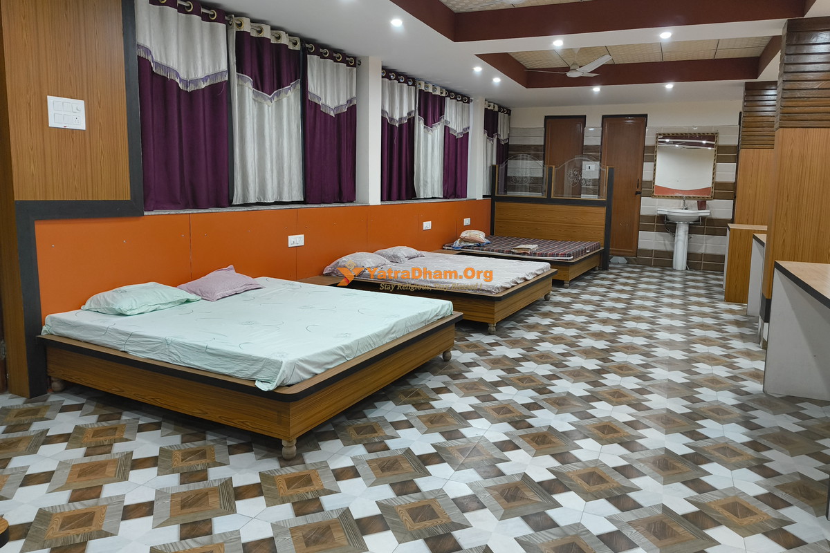 Shri Krishna Pranami Aksharatith Dham Haridwar 6 Bed Room