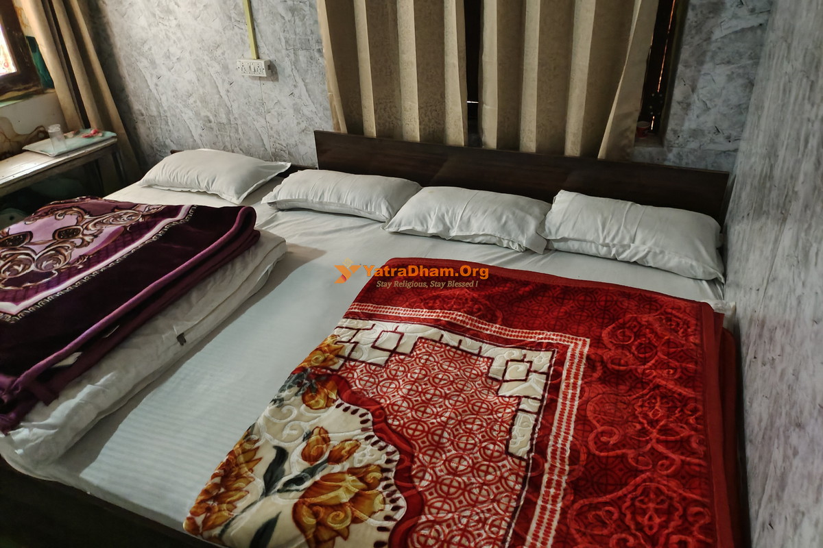 Agarwal Bhavan Kedarnath 4 Bed Room