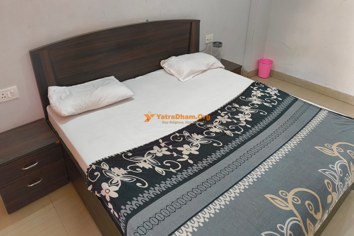 Prachin Shree Juna Akhada Bhawan Haridwar 2 Bed Room View