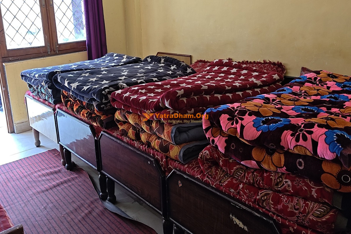 Kedarnath Temple Hotel Ganga Kinare 6 Bed Room View
