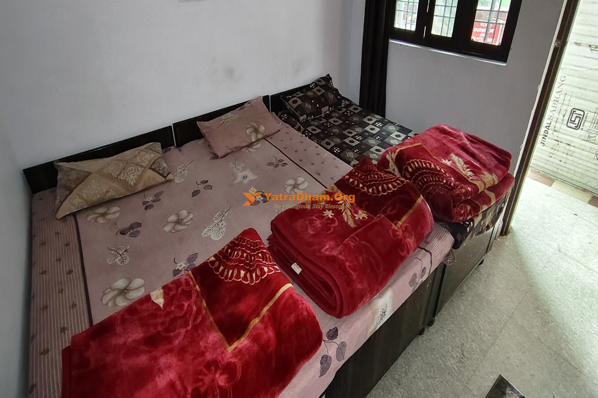 Hotel Shubham - Sonprayag 3 Bed Room 