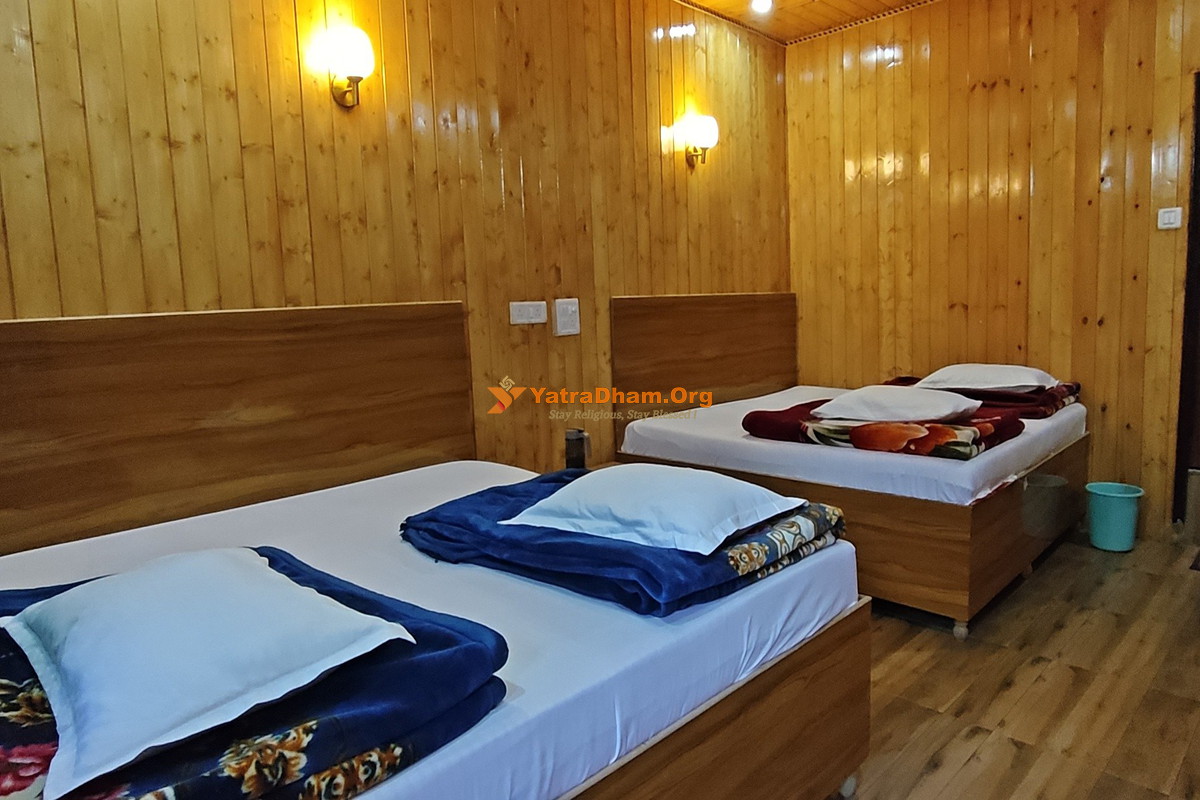 Hotel Prayag Raj Sonprayag 4 Bed Room View