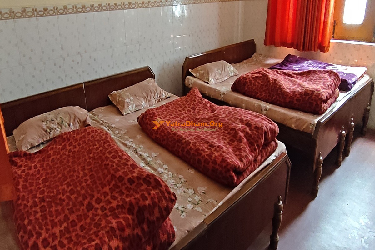 Shri Bholagiri Ashram Badrinath 3 Bed Room