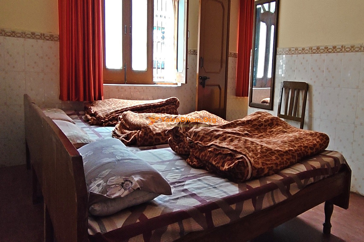 Shri Bholagiri Ashram Badrinath 3 Bed Room